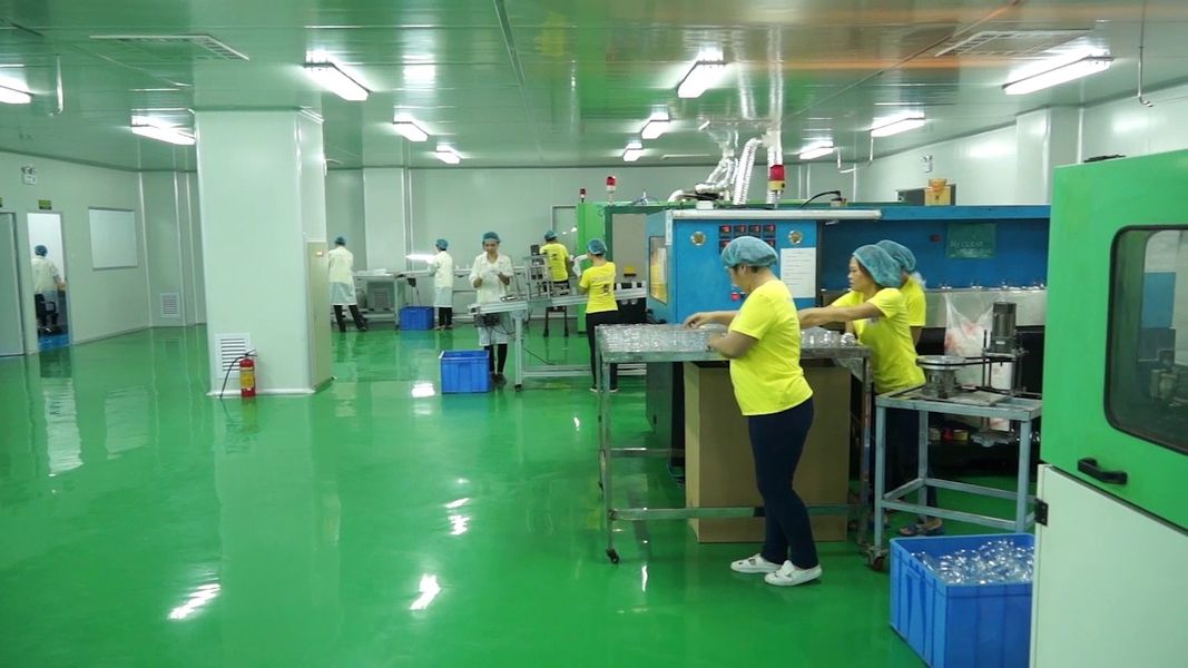 Guangzhou Huihua Packaging Products Co,.LTD linha de produção do fabricante
